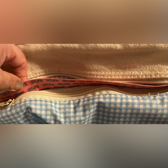 Vineyard Vines Custom Collection Canvas Tote USA with Vineyard Vines Lanyard - Picture 5 of 12